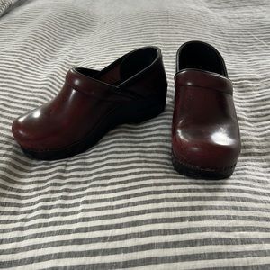 Burgundy Dansko clogs size 35